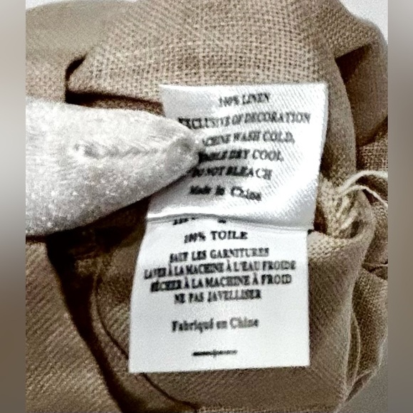 NEW Set of 2 Embroidery Initial (T) linen Wine Bags - Picture 5 of 8